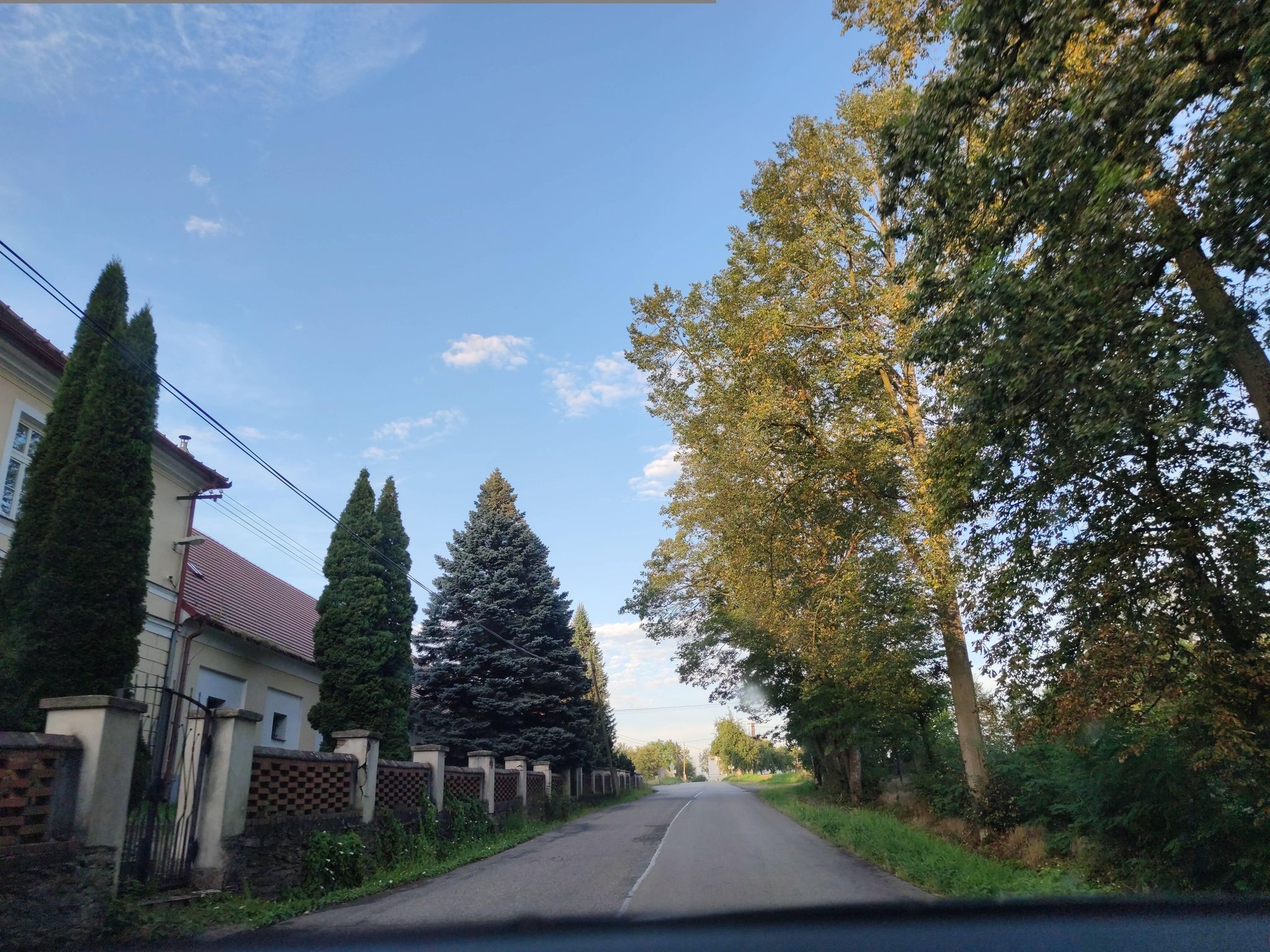 Dnešní pohled – Hroby