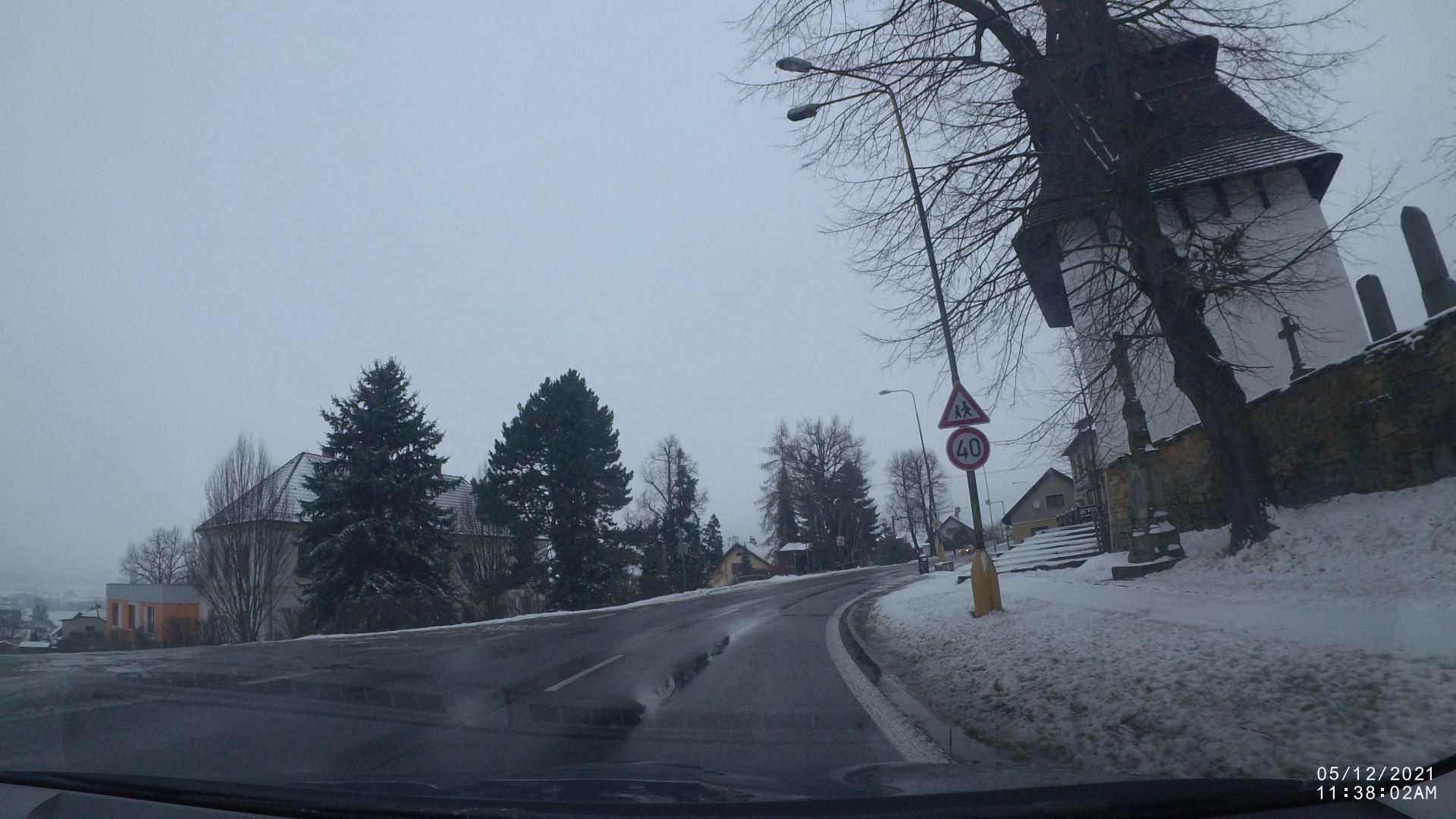 Dnešní pohled – Kostel Proměnění Páně (Bílý Újezd)