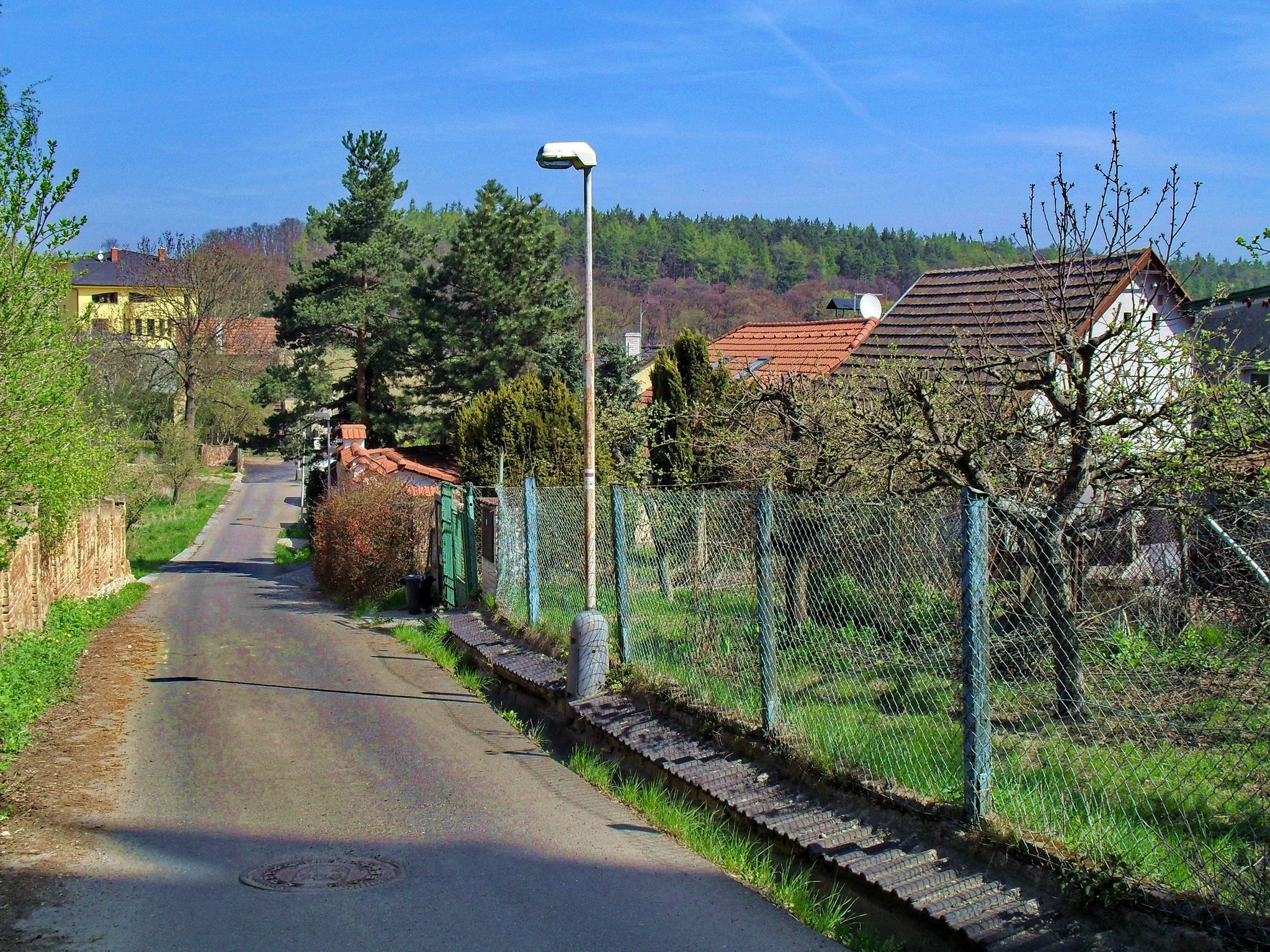 Dnešní pohled – Kostel svatého Cyrila a Metoděje (Nebušice)