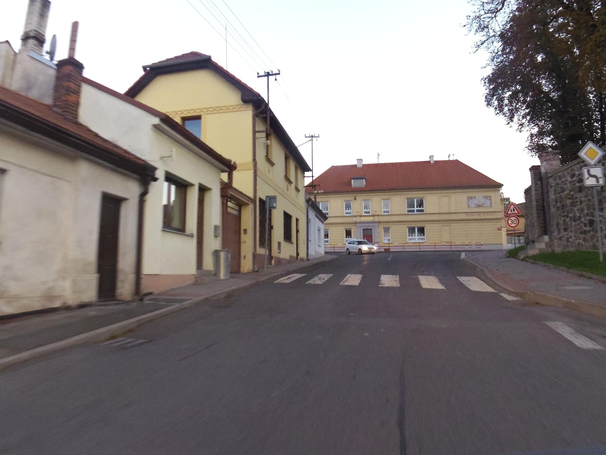 Dnešní pohled – kostel svatého Bartoloměje (Hostouň)