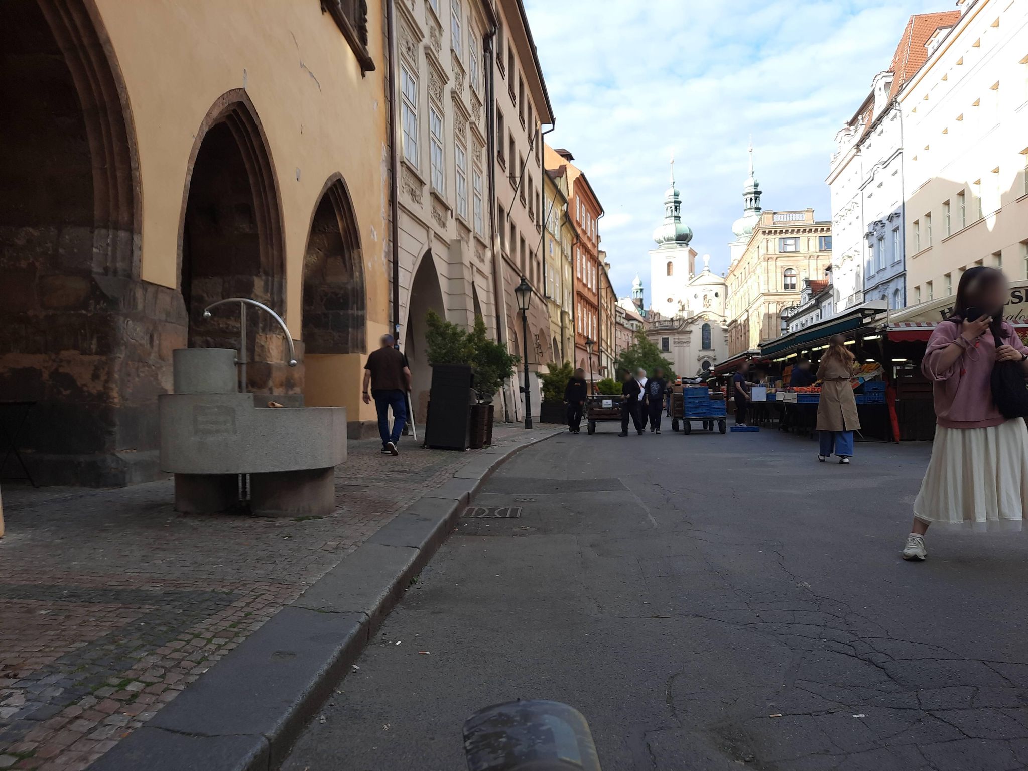 Dnešní pohled – V kotcích