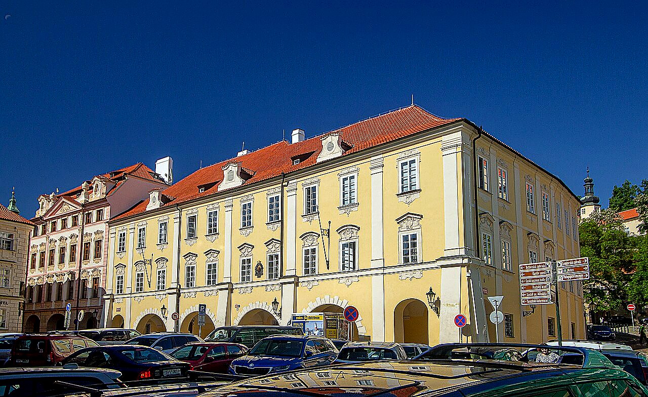
<span>Aueršperský palác v Praze</span>
