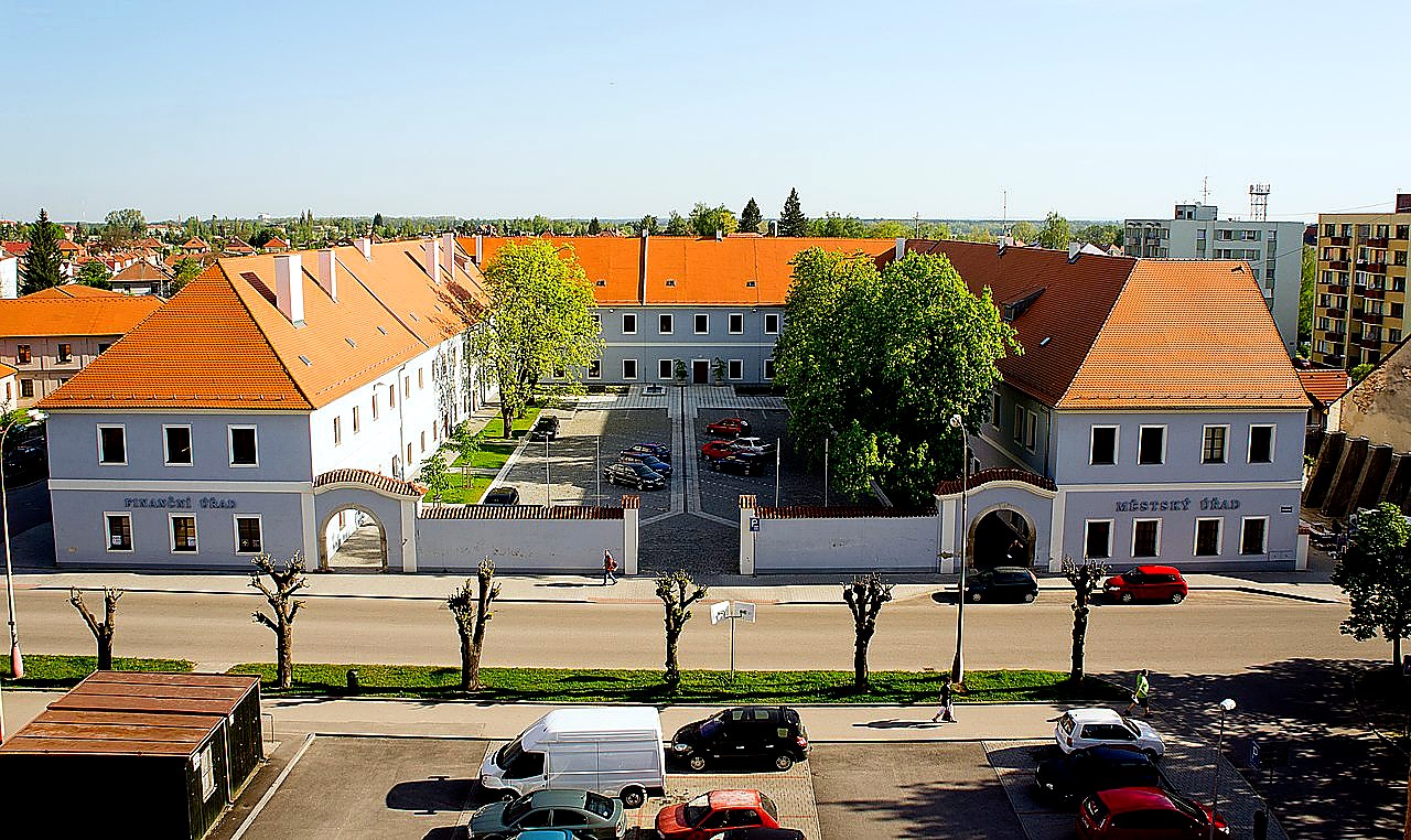 
<span>Bývalá kasárna</span>
