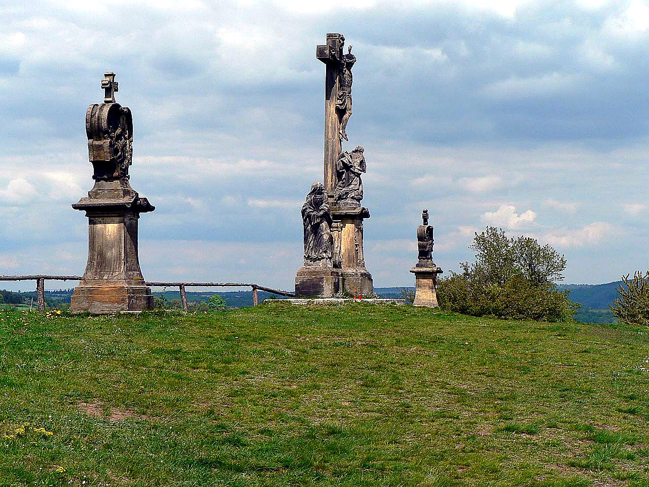 
<span>Cesta na Křížový vrch</span>
