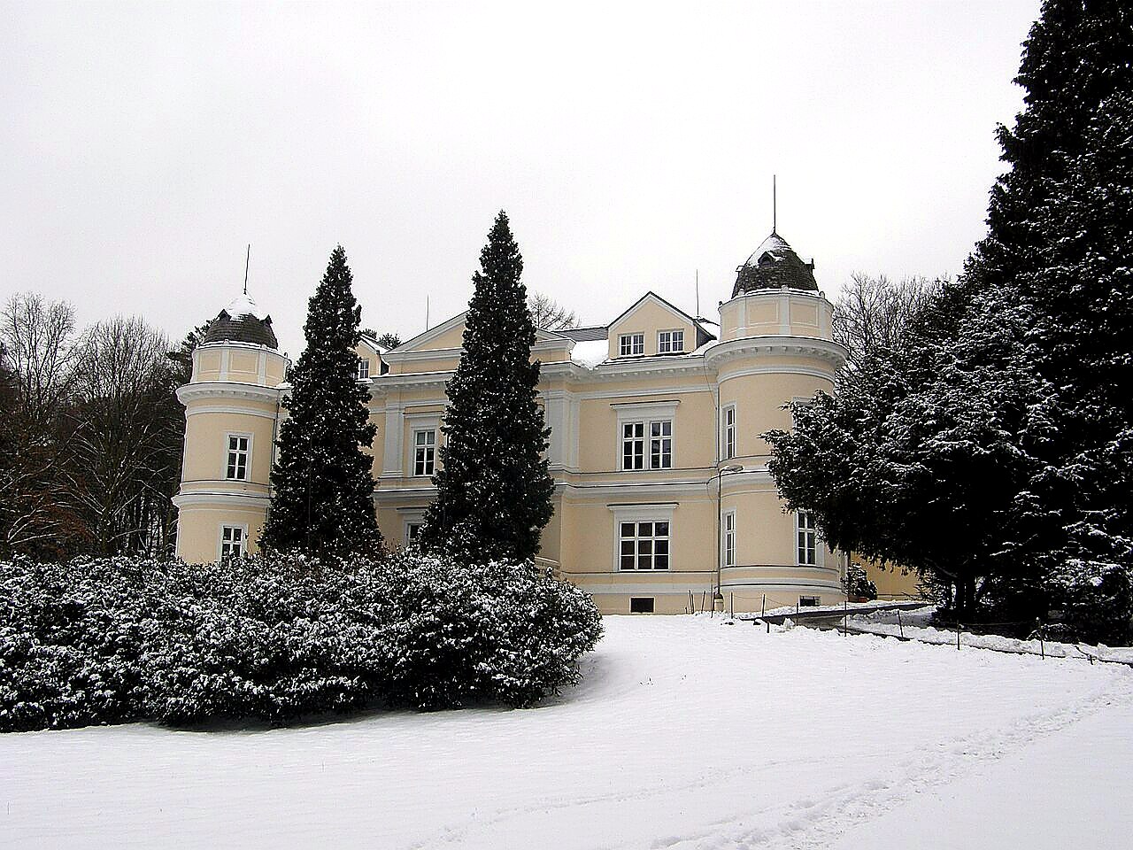 
<span>Dalovice</span>
