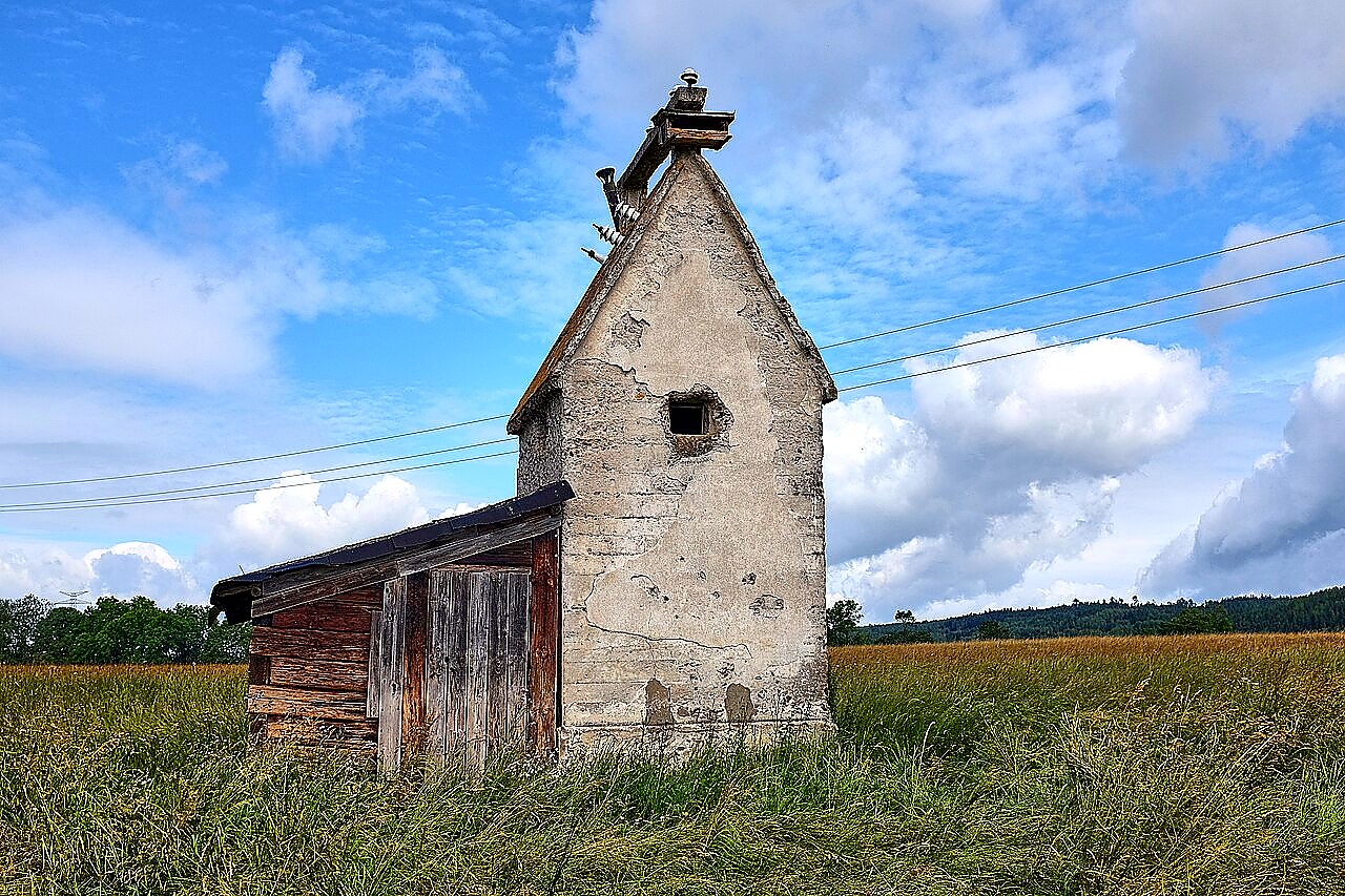 
<span>Distribuční trafostanice Kfely</span>
