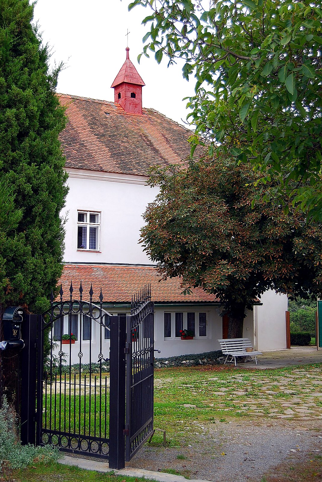 
<span>Dolní Nerestce</span>
