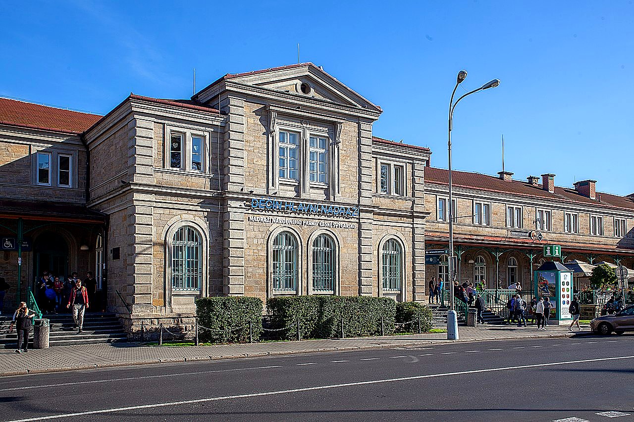 
<span>Děčín hlavní nádraží</span>
