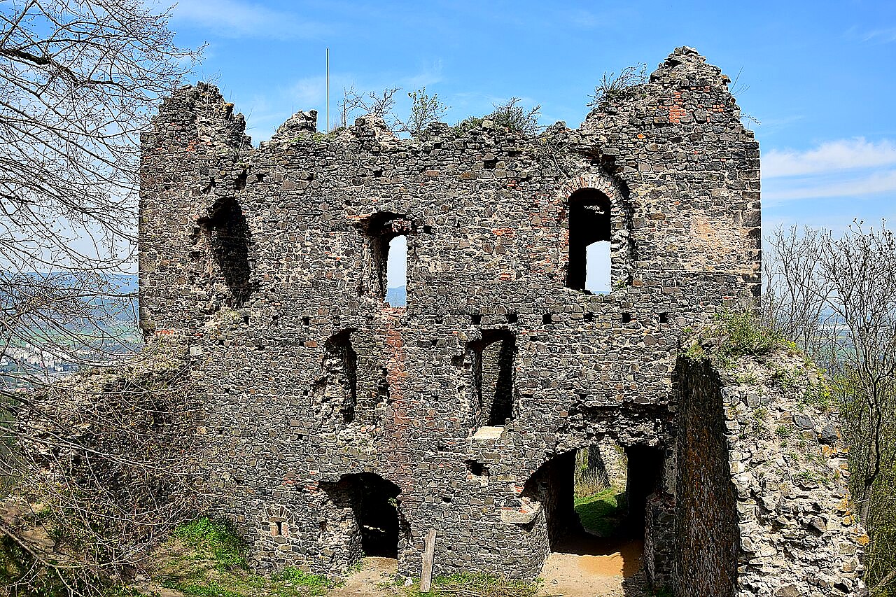 
<span>Egerberk</span>

