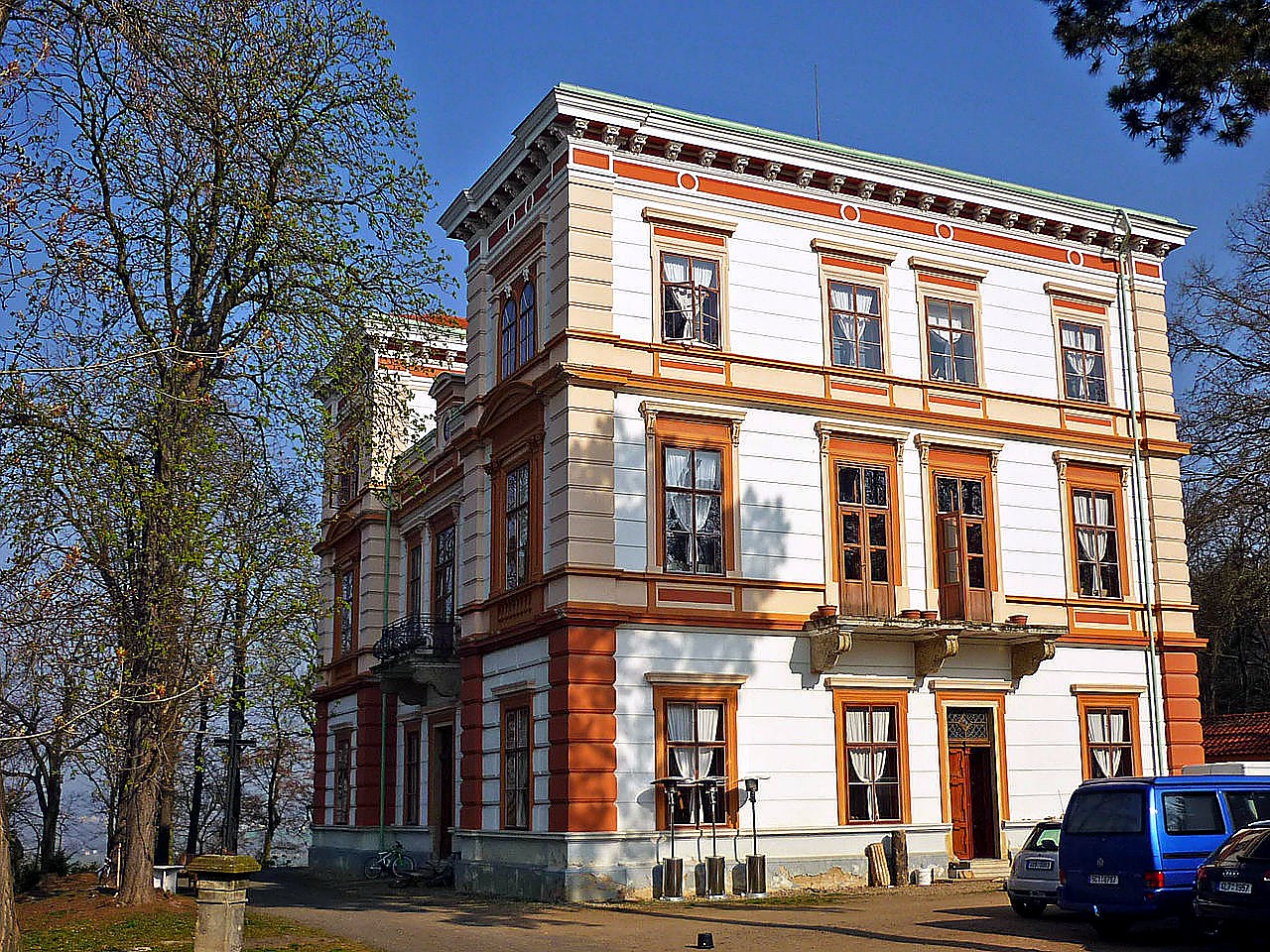 
<span>Korozluky</span>

