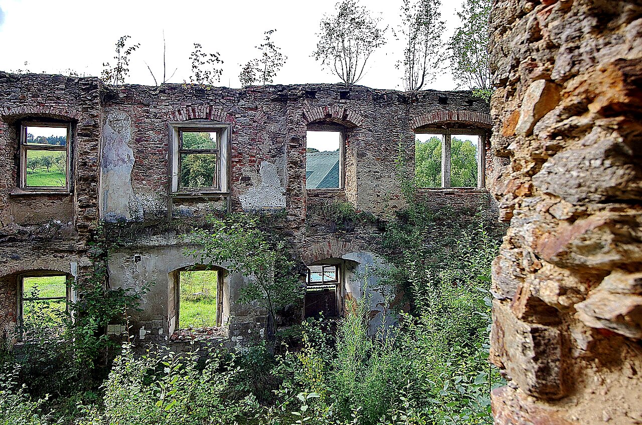 
<span>Kostelní Bříza</span>
