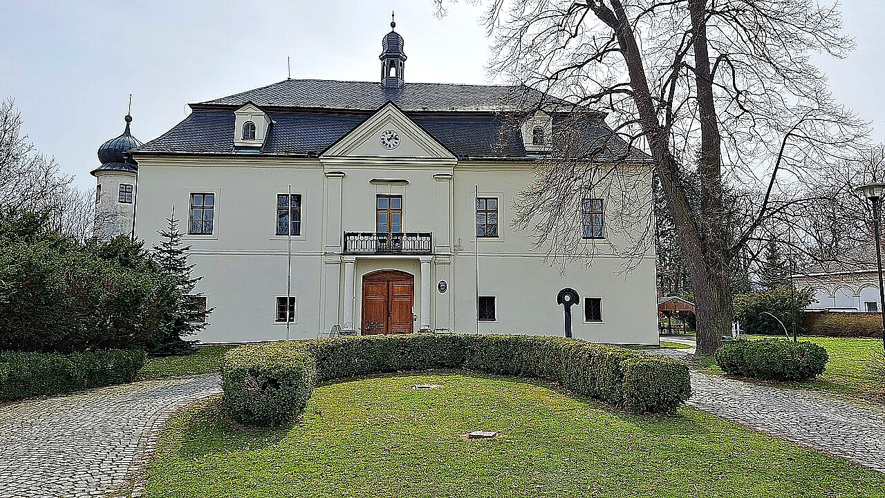 
<span>Litultovice</span>
