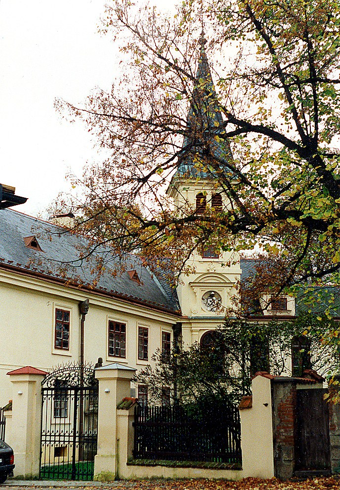 
<span>Lužany</span>
