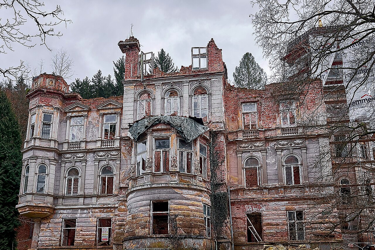 
<span>Mattoniho vila</span>
