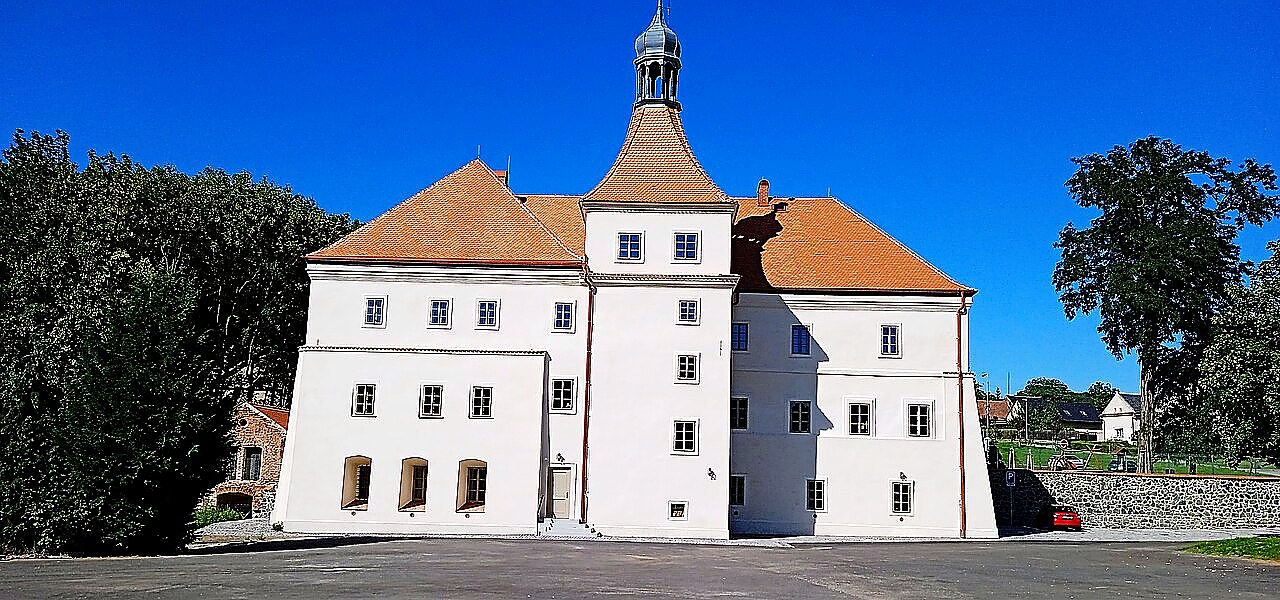 
<span>Mirošovice</span>

