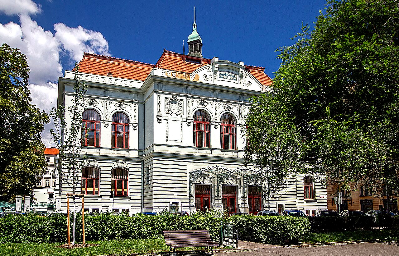 
<span>Národní dům na Smíchově</span>
