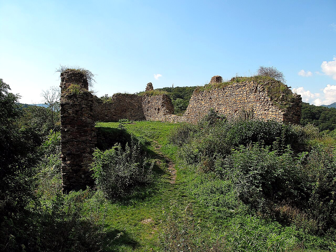 
<span>Oparno</span>
