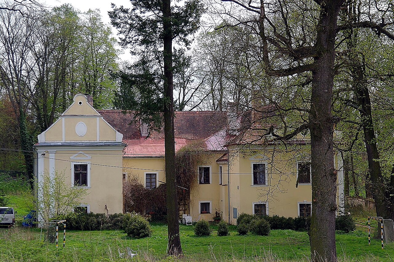 
<span>Otín</span>
