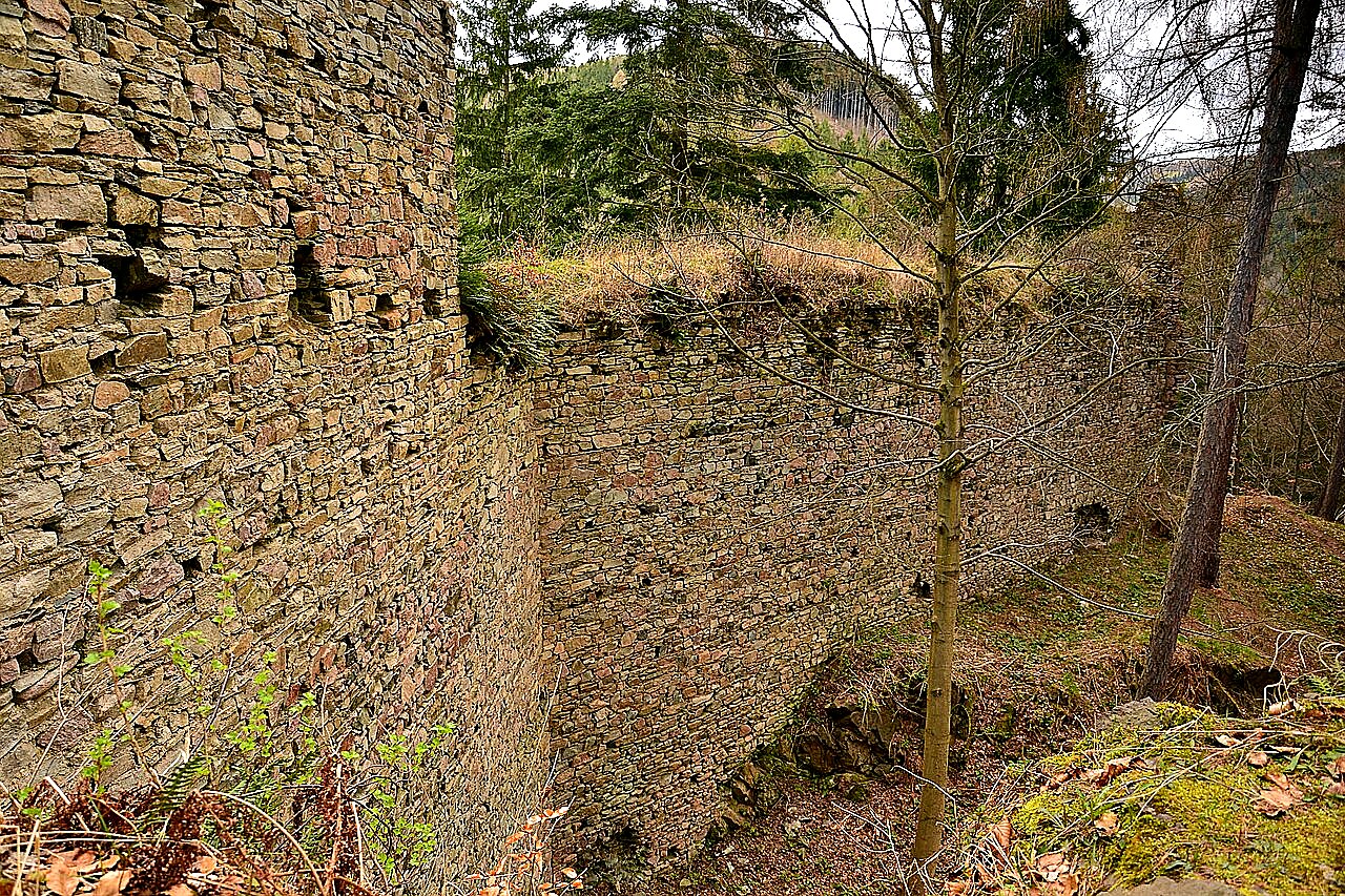 
<span>Perštejn</span>
