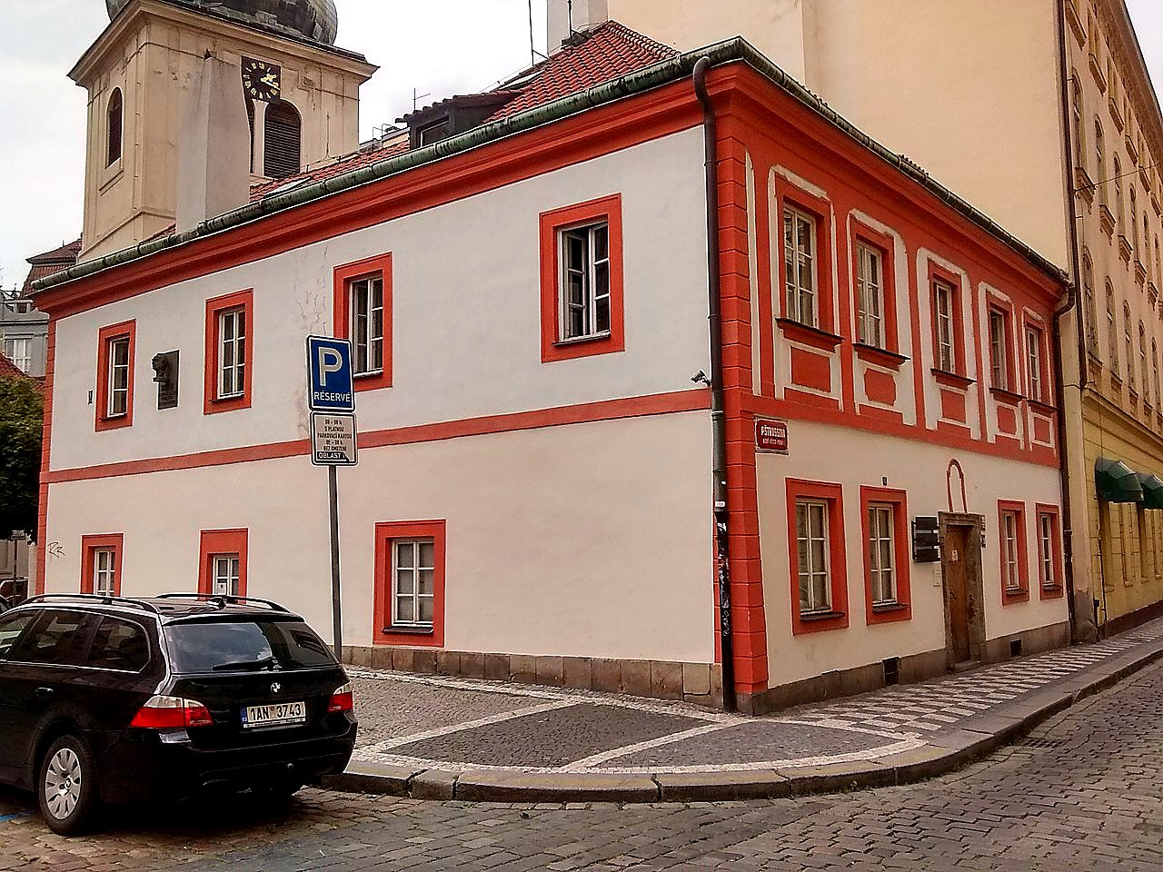 
<span>Pražská filmová škola</span>
