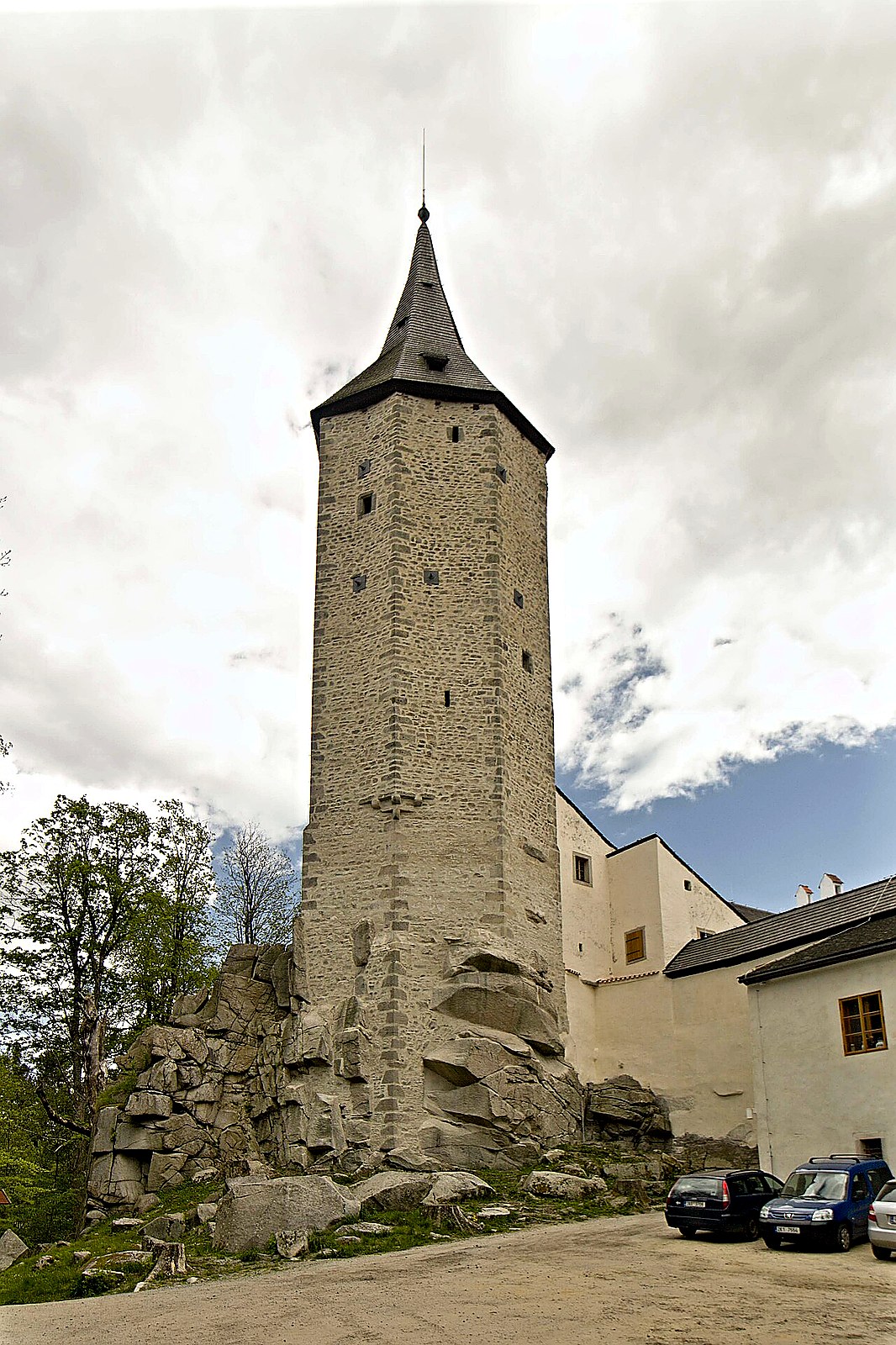 
<span>Roštejn</span>
