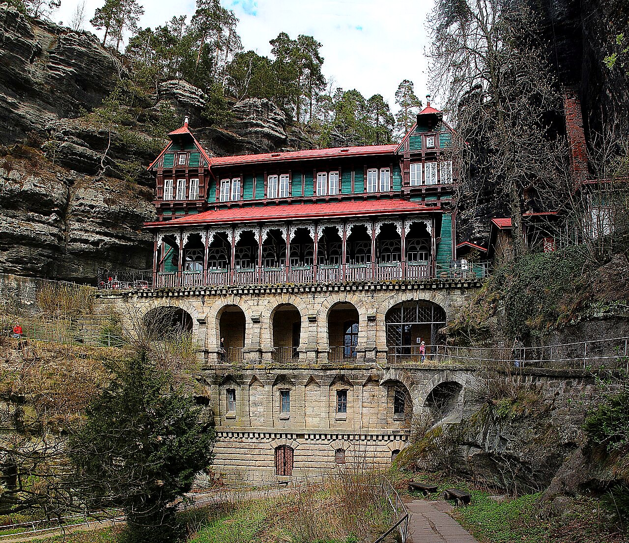 
<span>Sokolí hnízdo</span>
