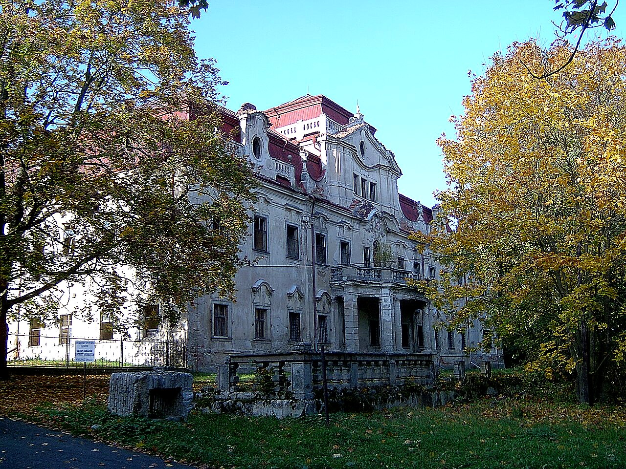 
<span>Velké Dvorce</span>
