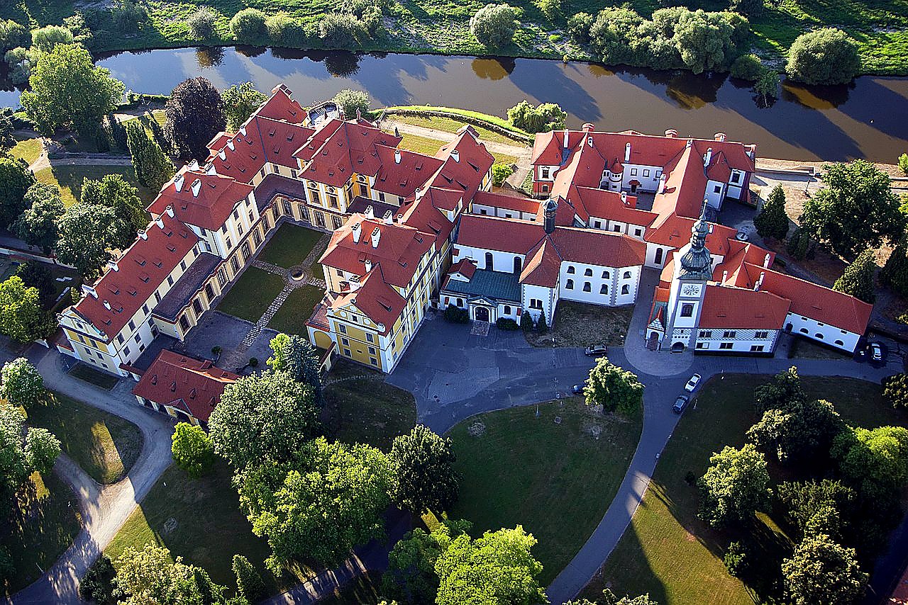 
<span>Zbraslavský klášter</span>
