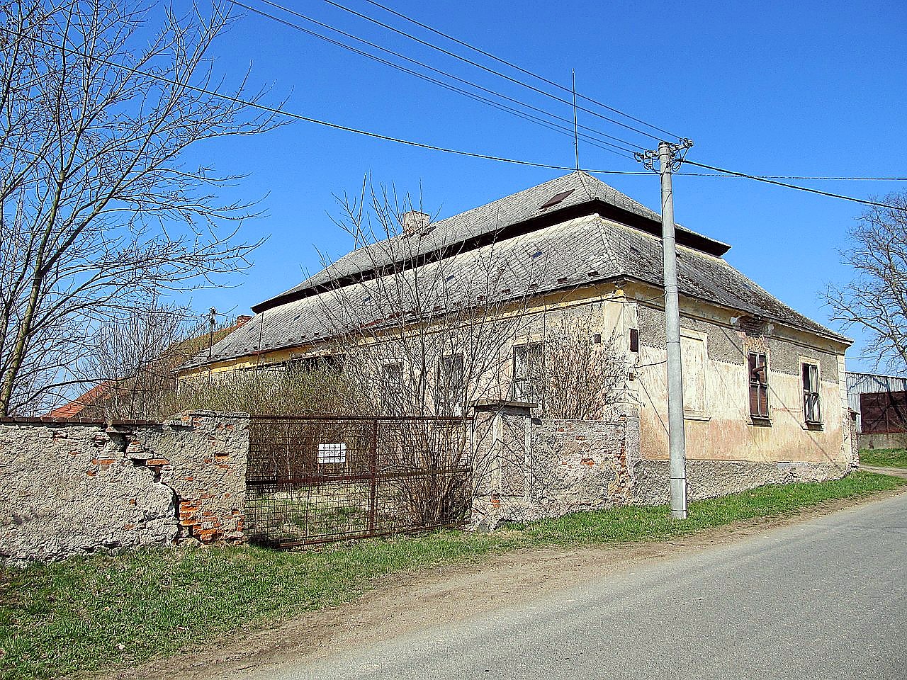 
<span>Zemědělský dvůr čp. 1</span>
