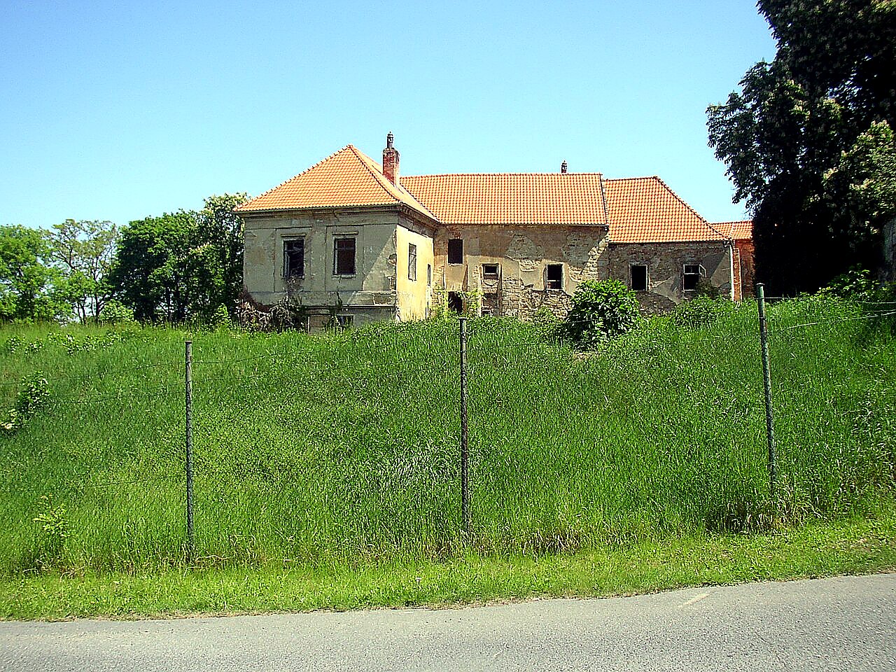 
<span>Zvoleněves</span>
