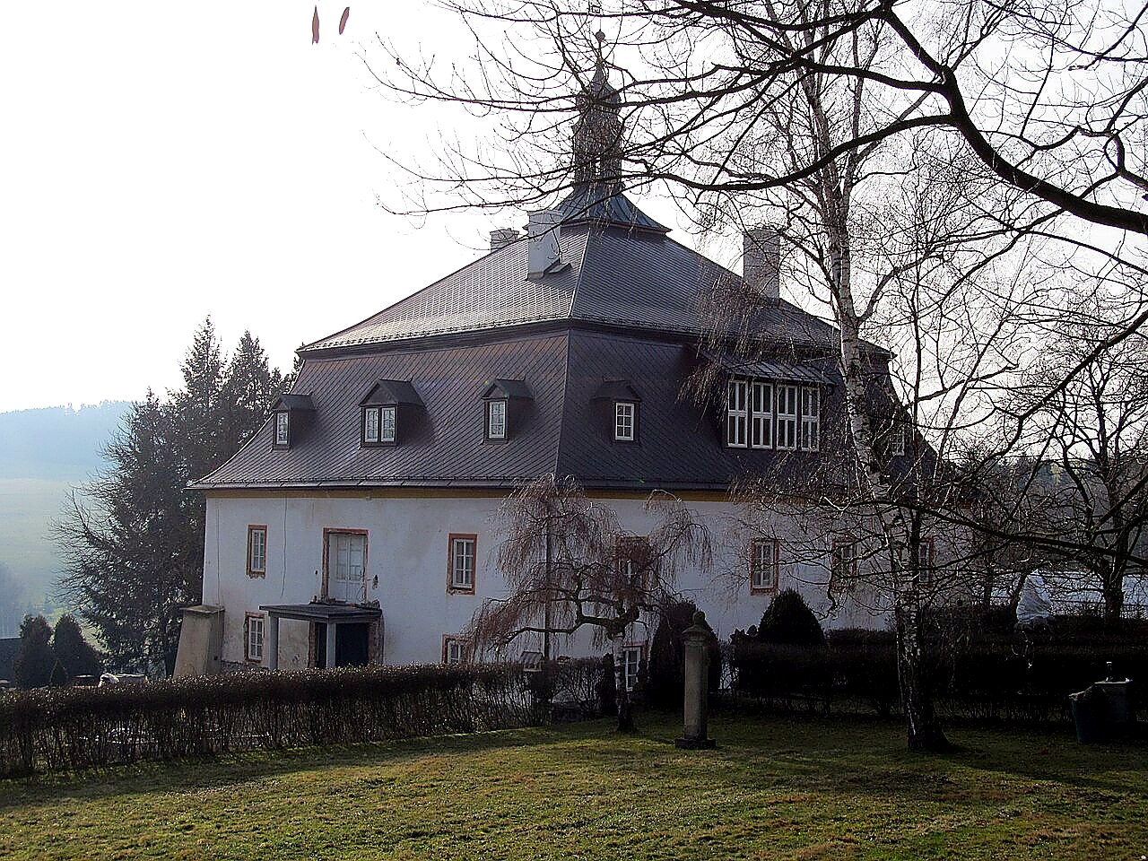 
<span>Zámek Běhařov</span>
