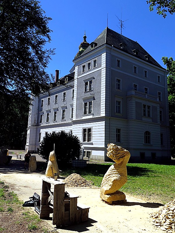 
<span>Zámek Chodová Planá</span>
