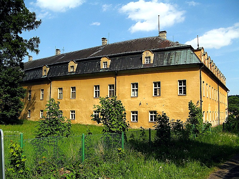 
<span>Zámek Hošťálkovy</span>
