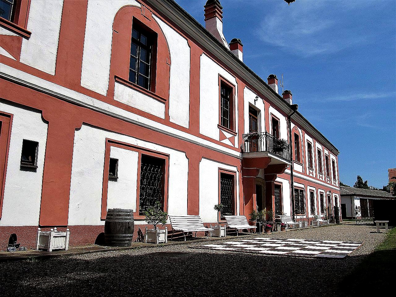 
<span>Zámek Lobeč</span>

