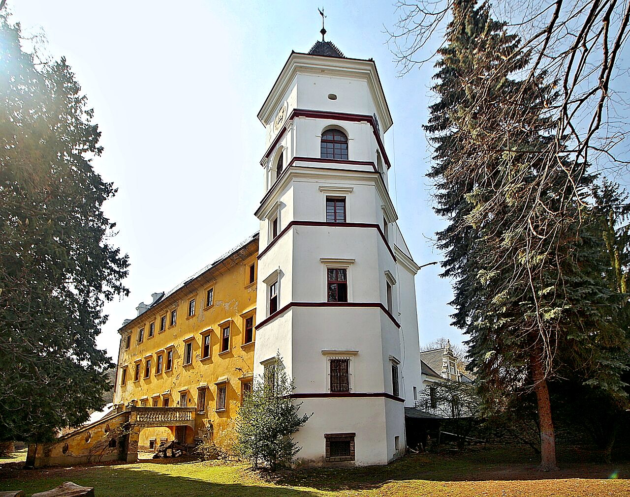 
<span>Zámek Radim</span>
