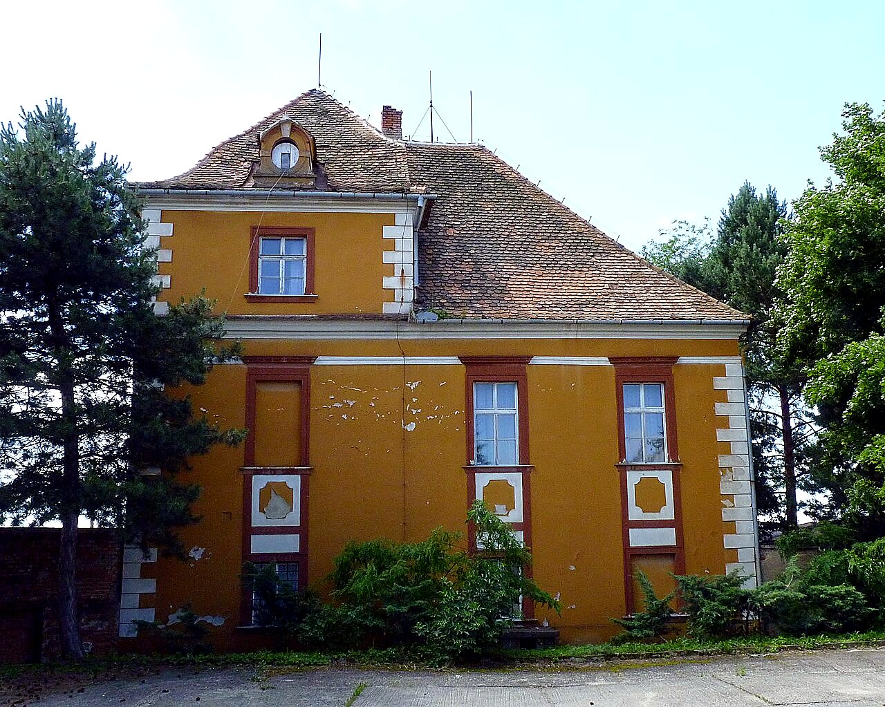 
<span>zámek Brněnské Ivanovice</span>

