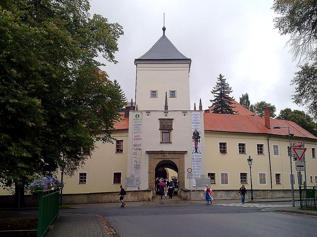 
<span>zámek Bystřice pod Hostýnem</span>
