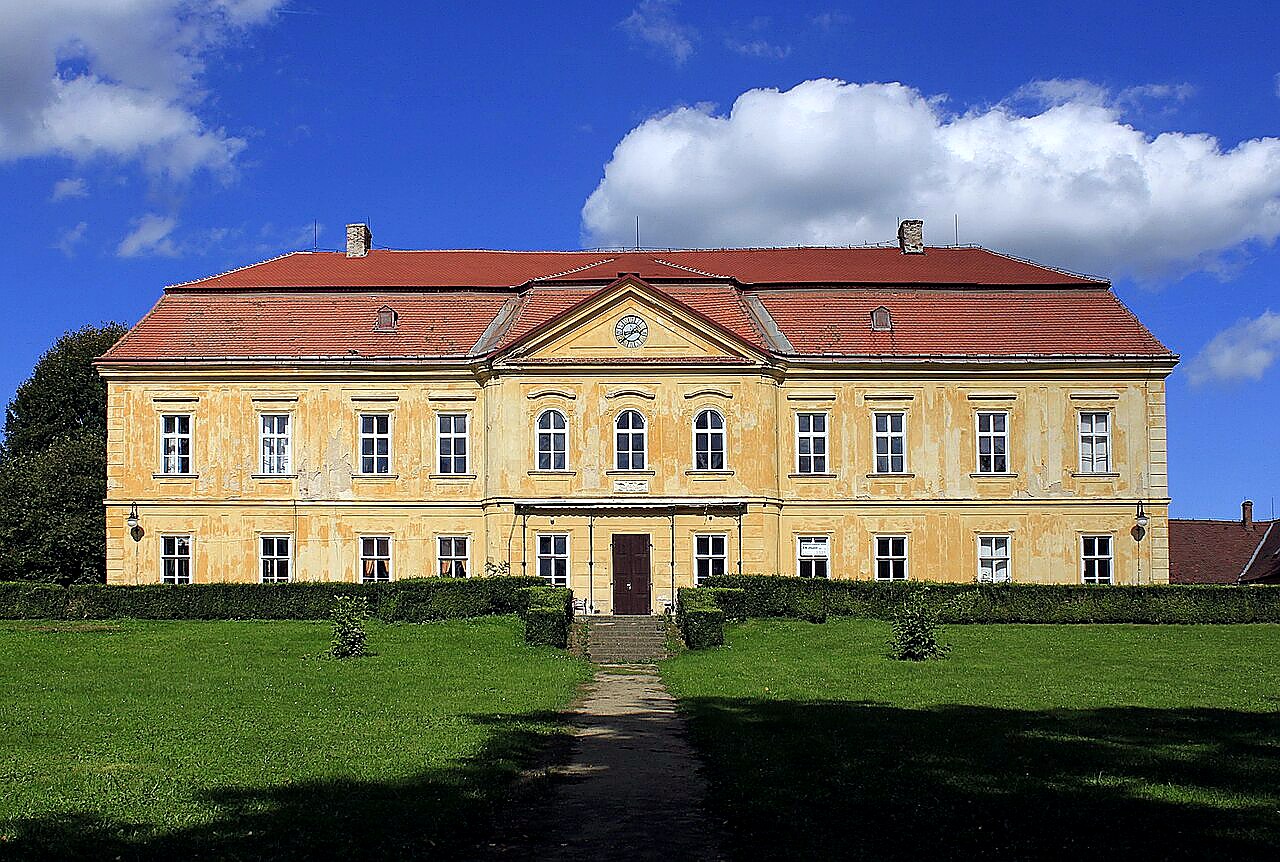 
<span>zámek Dukovany</span>
