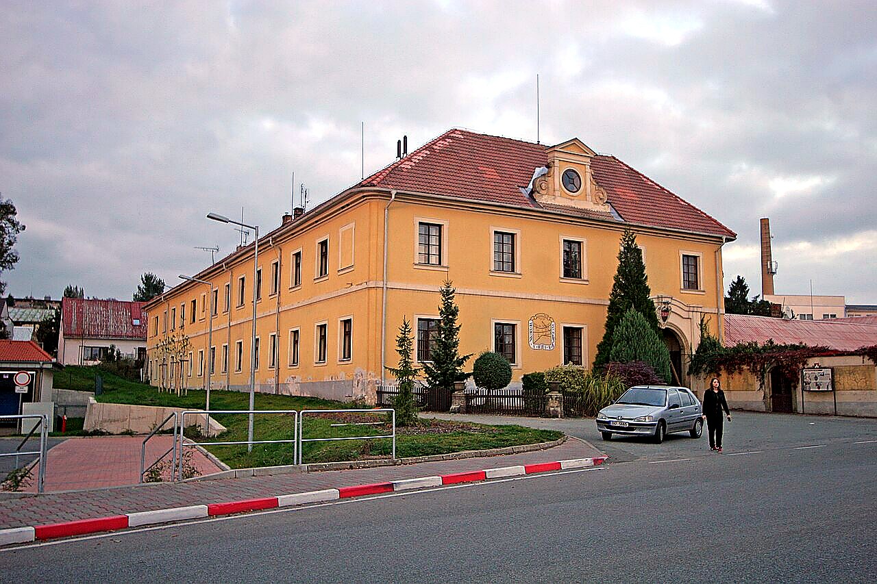 
<span>zámek Hořice s tvrzí</span>
