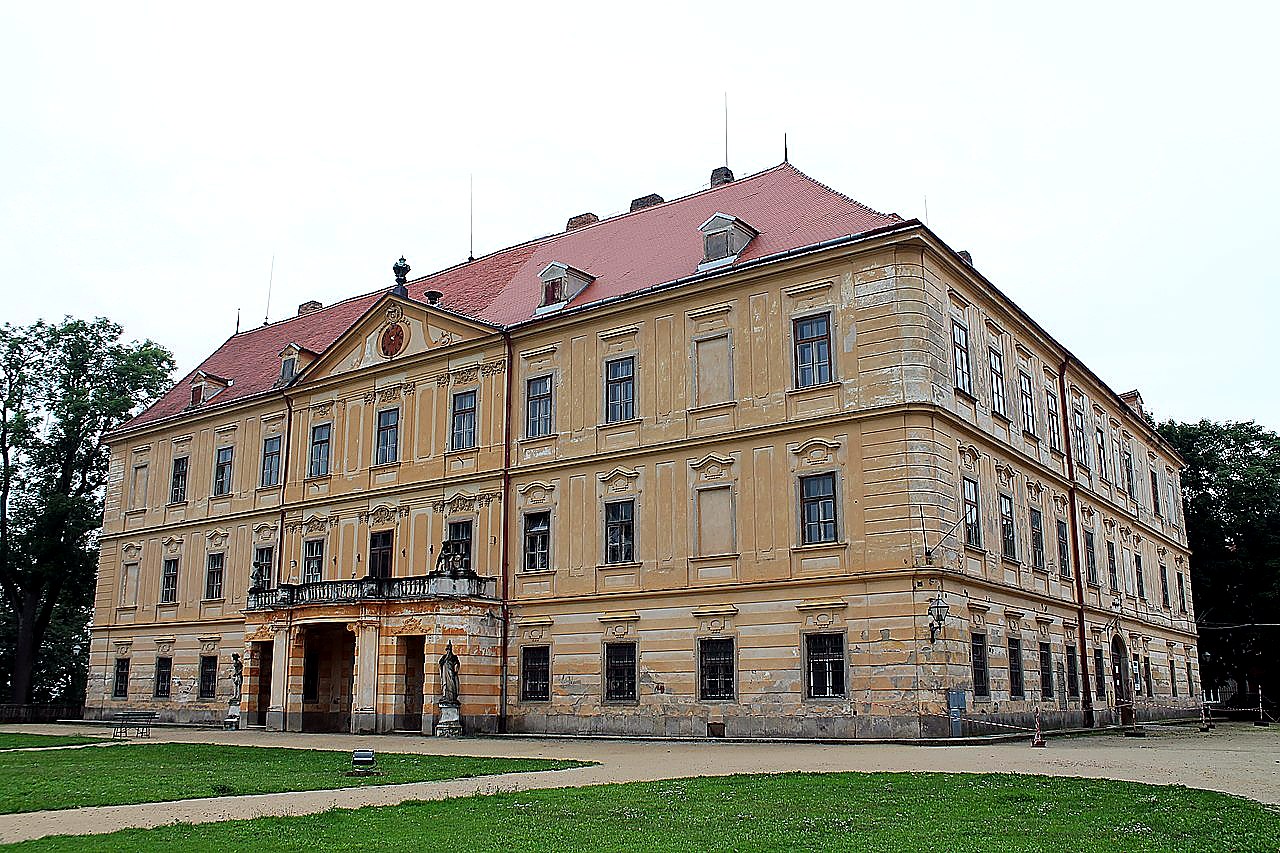 
<span>zámek Jemnice</span>
