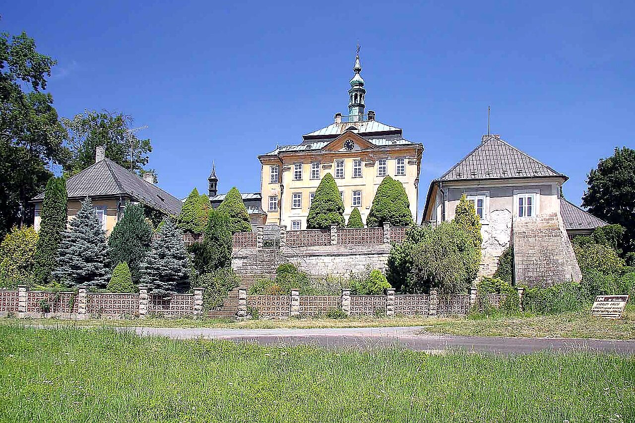 
<span>zámek Jičíněves</span>
