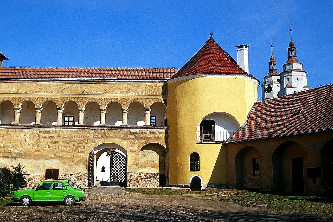 
<span>zámek Krnov</span>
