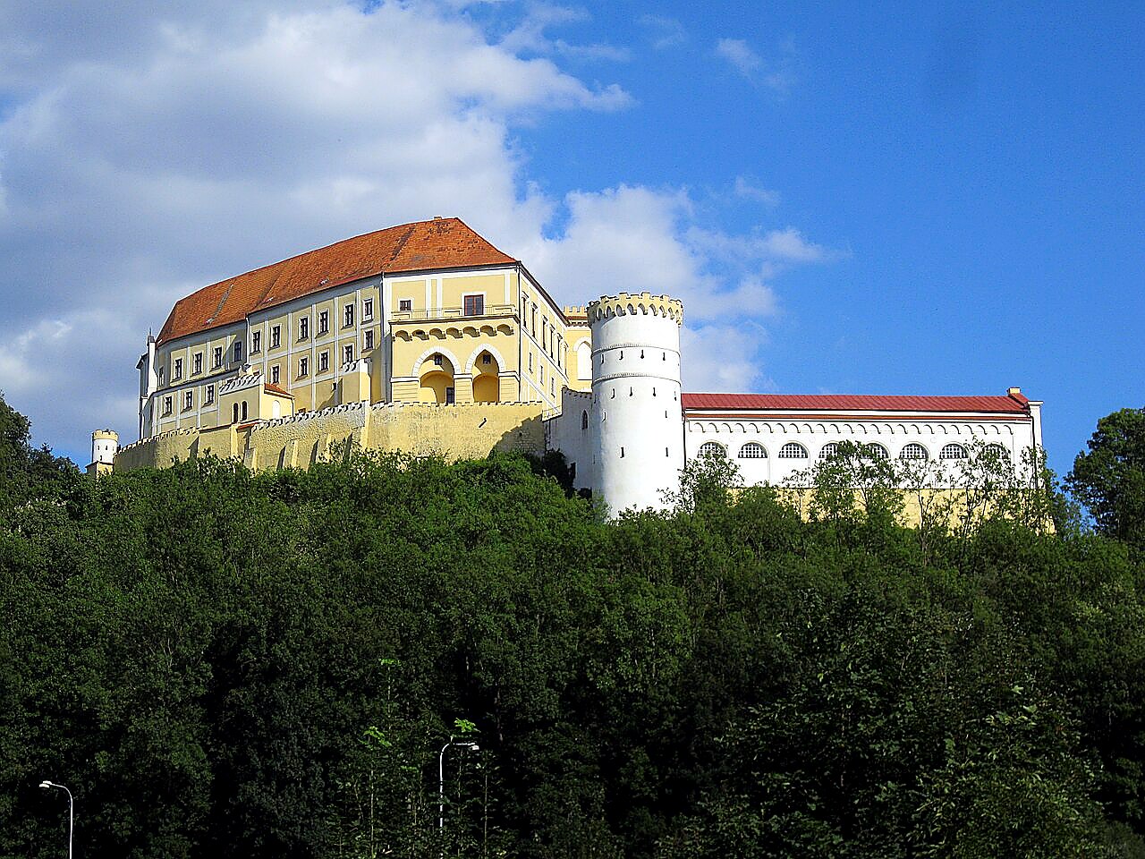 
<span>zámek Letovice</span>
