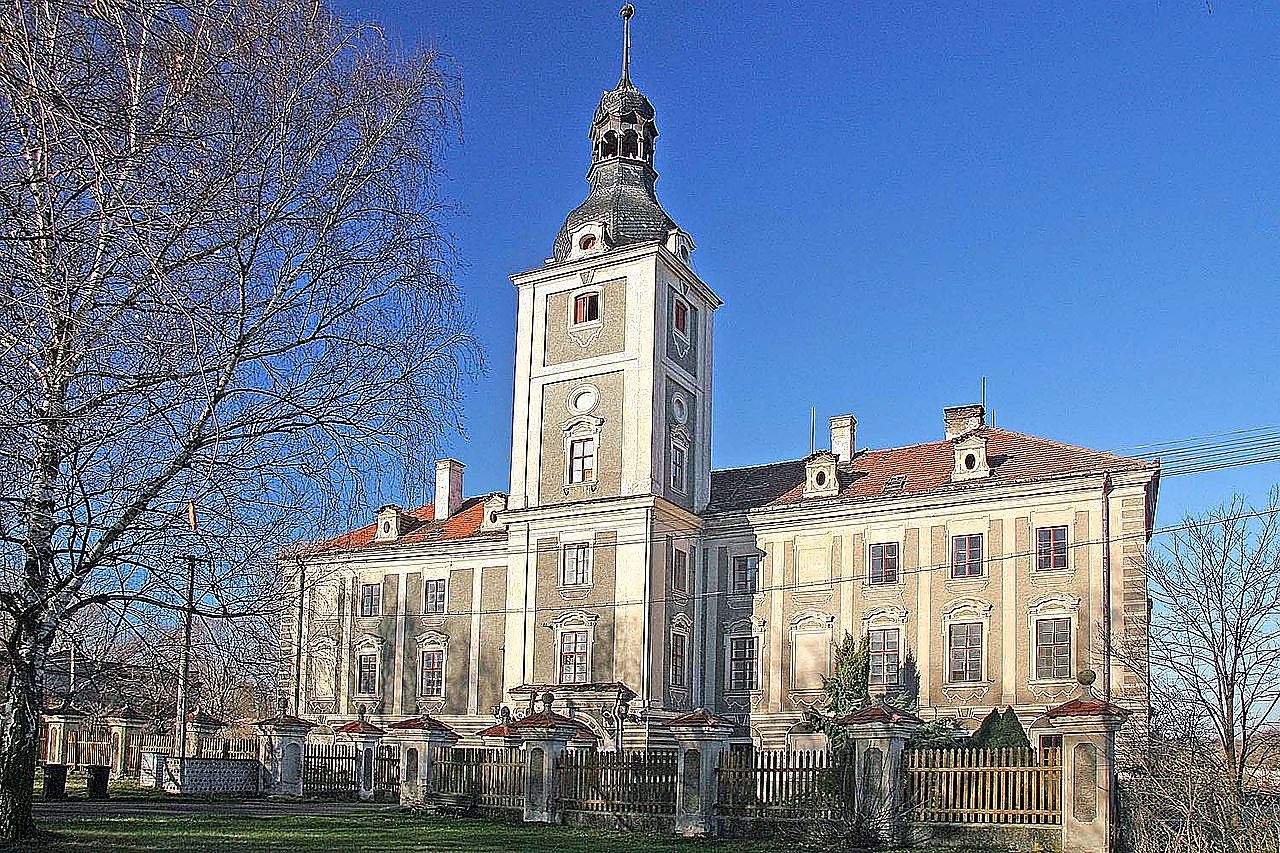 
<span>zámek Tupadly</span>

