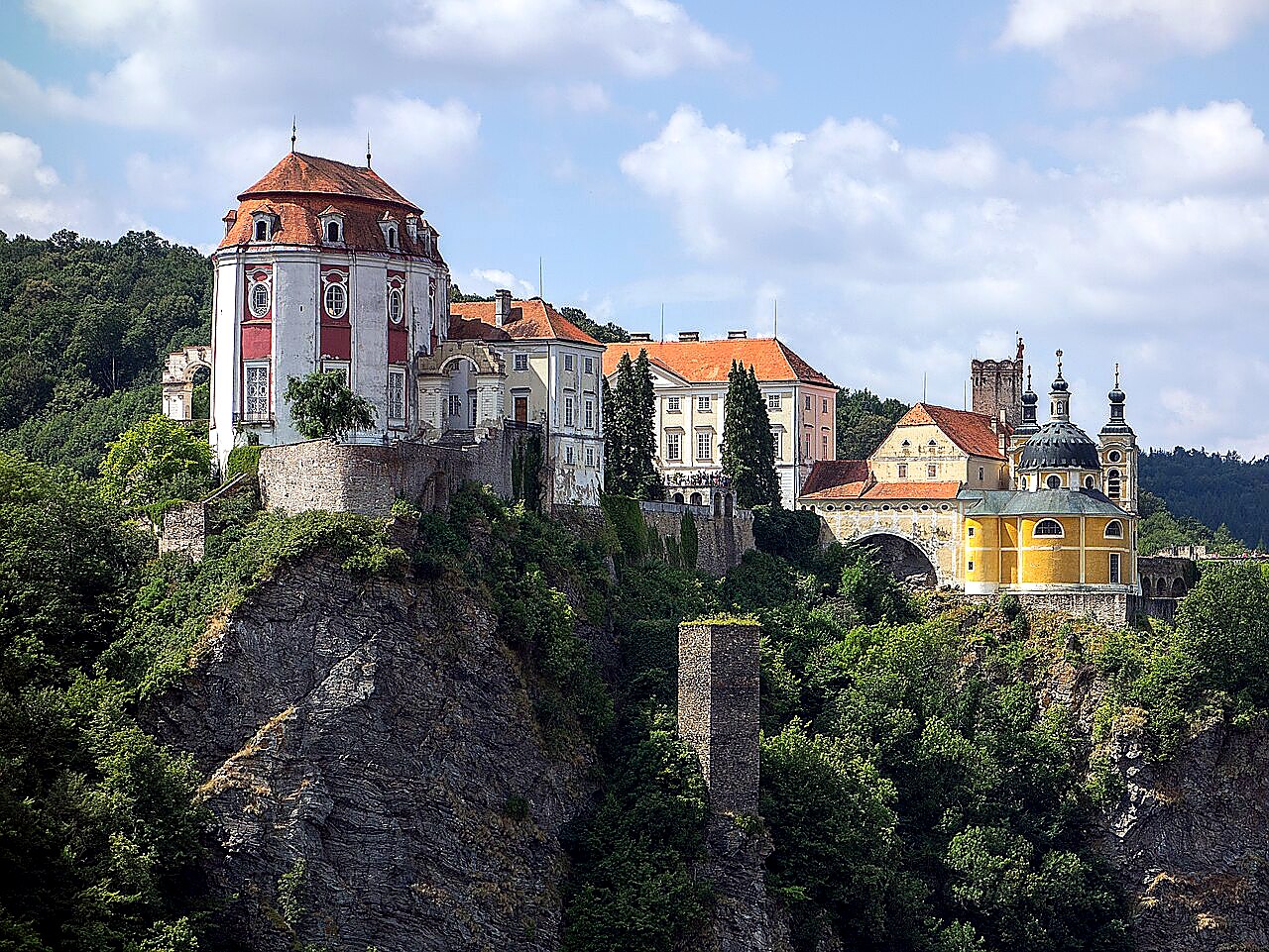 
<span>zámek Vranov nad Dyjí</span>
