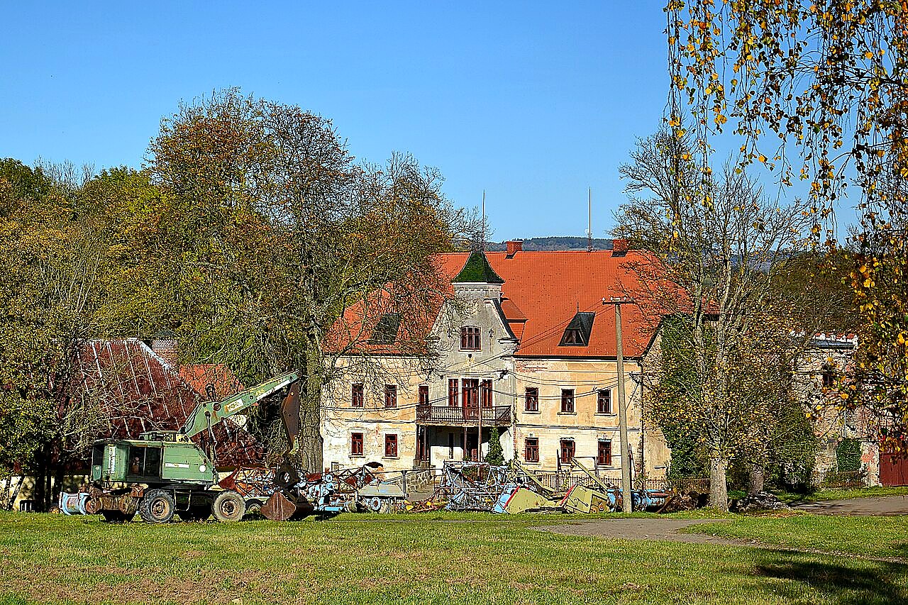 
<span>zámek Údrč</span>
