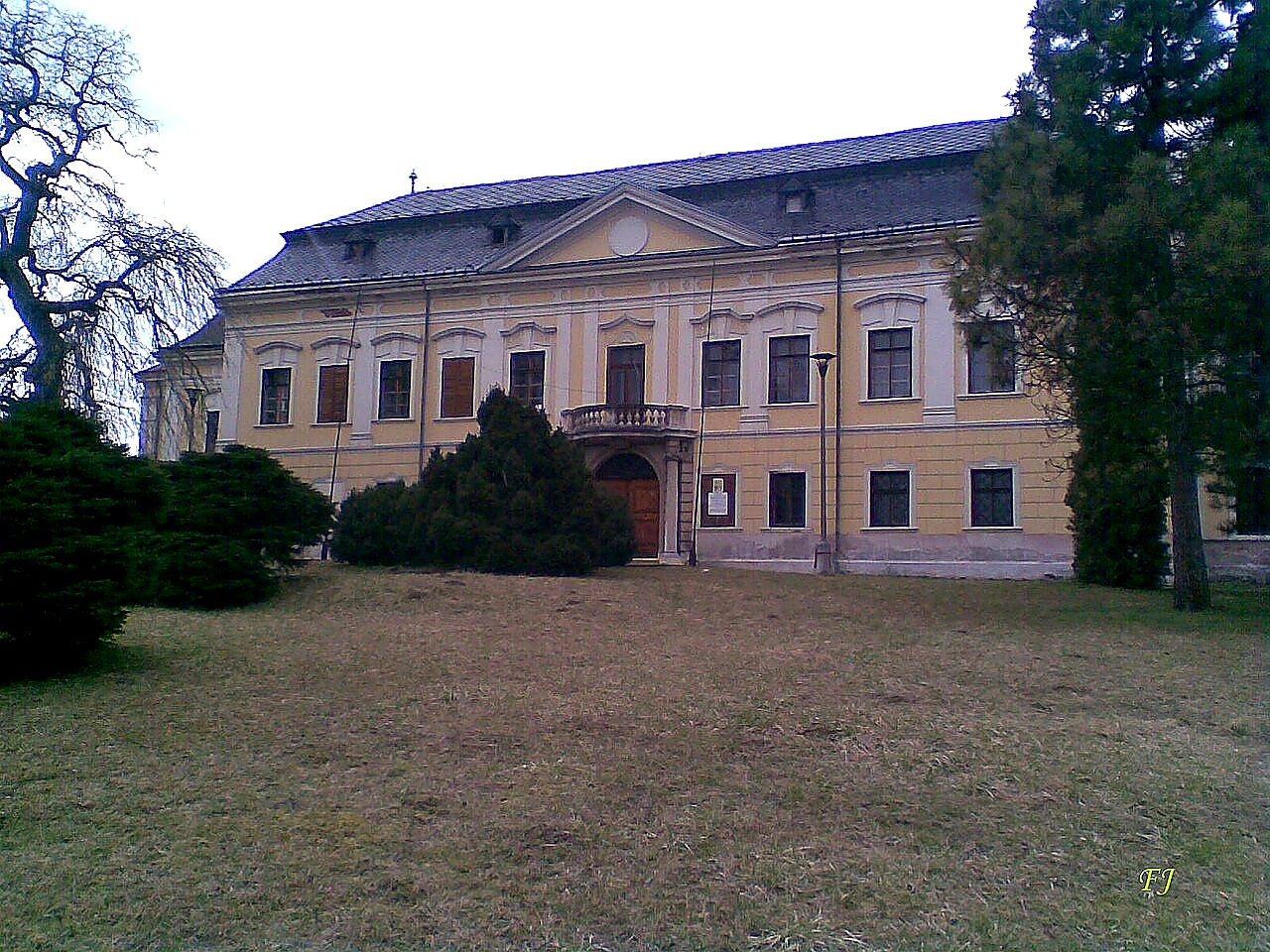 
<span>Žádlovice</span>
