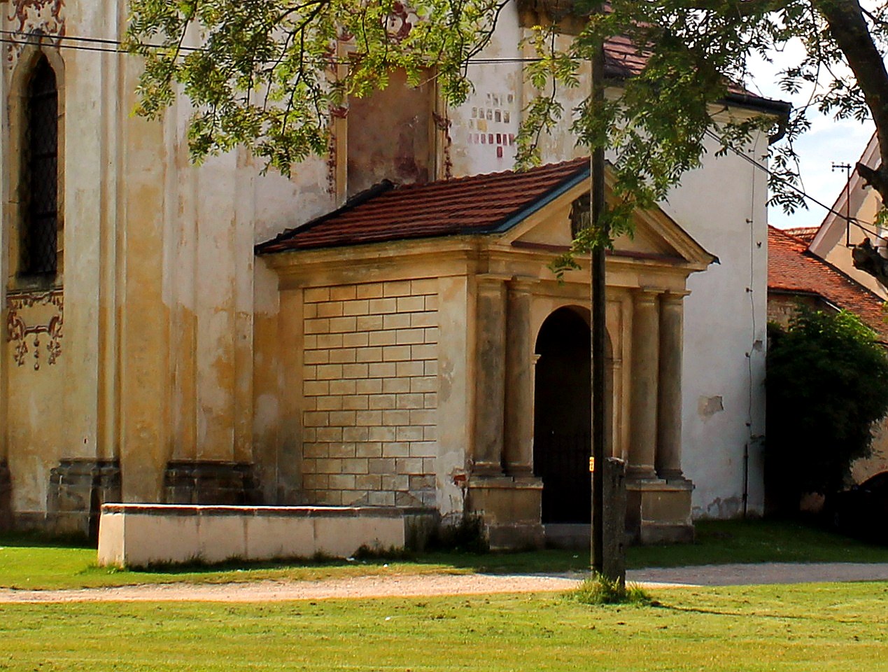 
<span>Hrobka Valdštejnů v Mnichově Hradišti</span>
