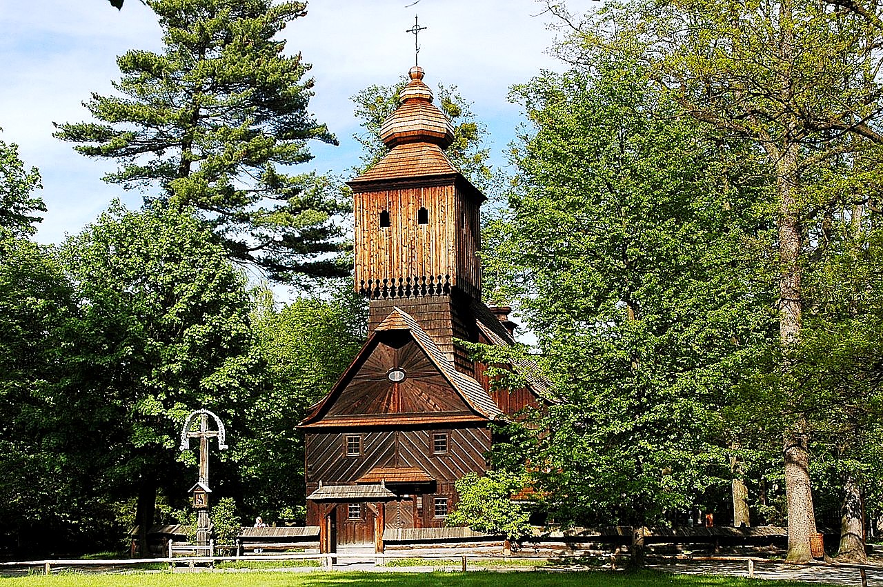 
<span>Kostel svaté Anny (Rožnov pod Radhoštěm)</span>
