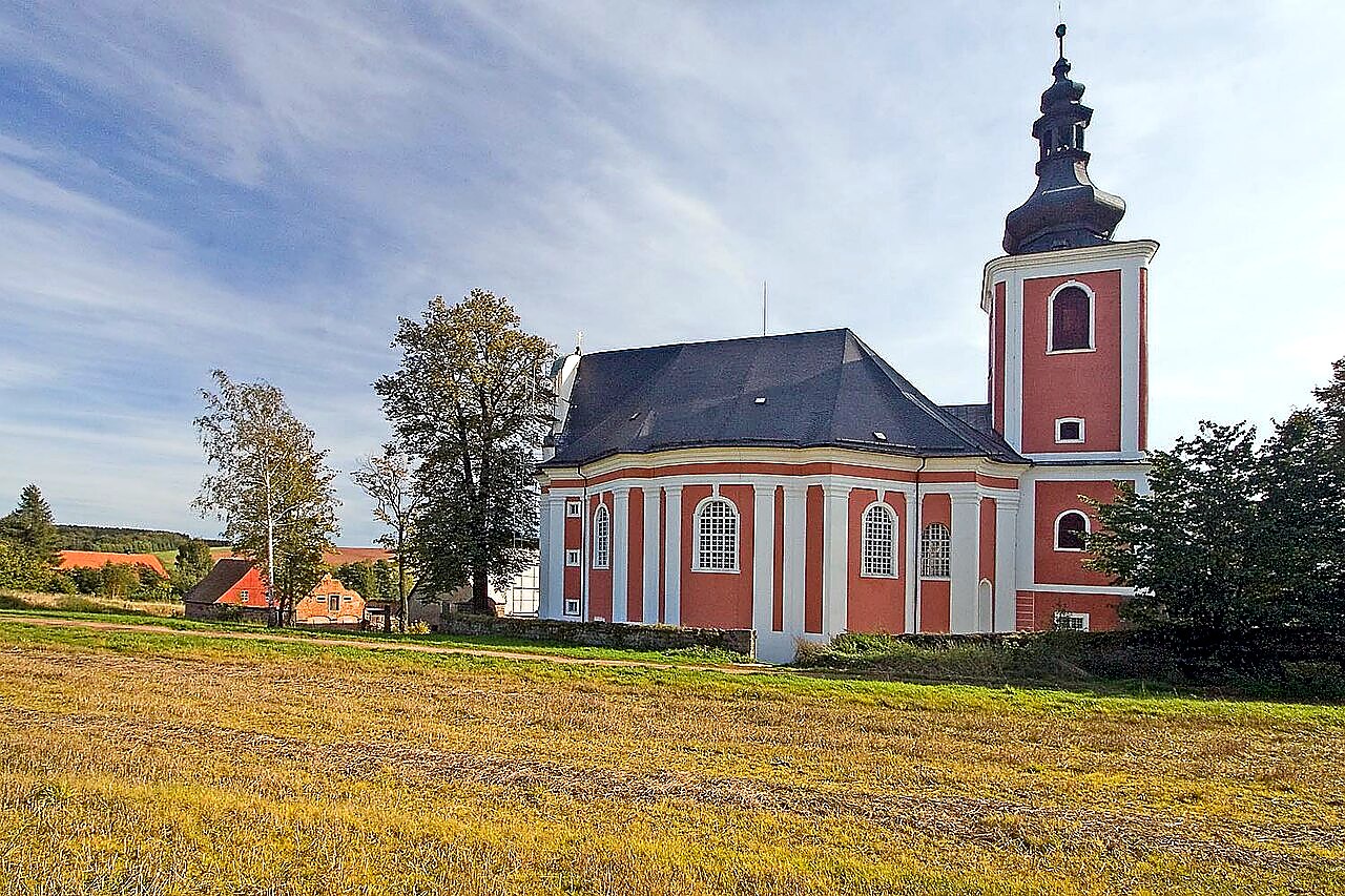 
<span>Kostel svaté Máří Magdaleny (Božanov)</span>
